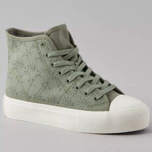 AMERICAN EAGLE High-Top Sneaker Size 8